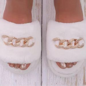 Super soft and comfy slippers grest gift!